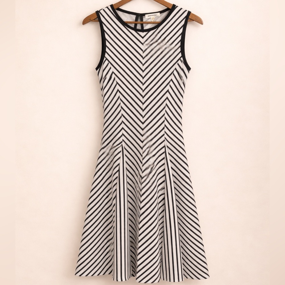 Monteau Black White Striped Sleeveless Fit & Flare Dress • L